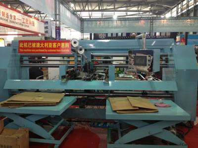 Semiauto double piece carton stitcher